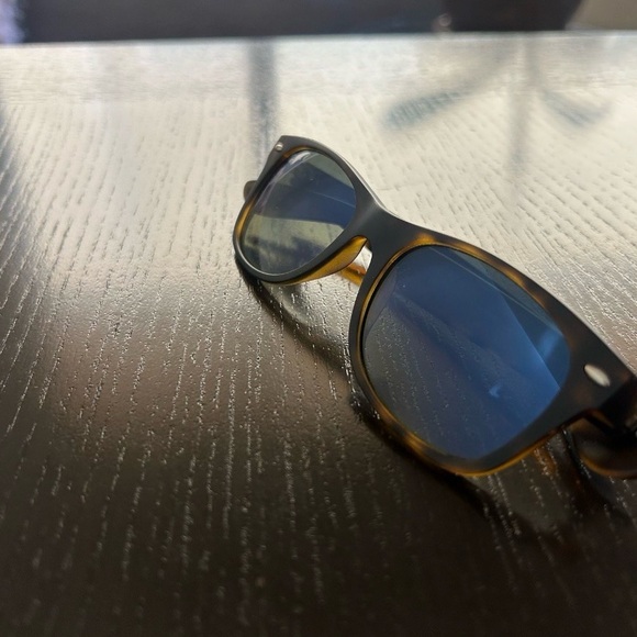 Ray Ban New Wayfarer - Picture 3 of 4